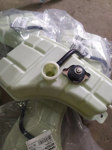 4070ZB1 Polcar Расширительный бачок охлаждения