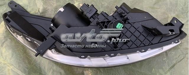 Левая фара C51351040 Mazda