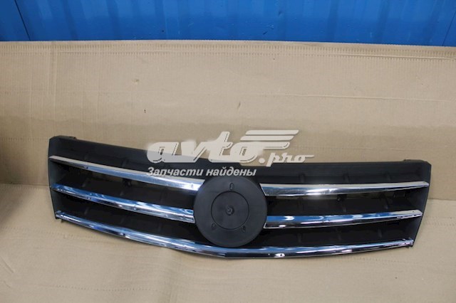 Купить 101800611601 Geely Решетка радиатора