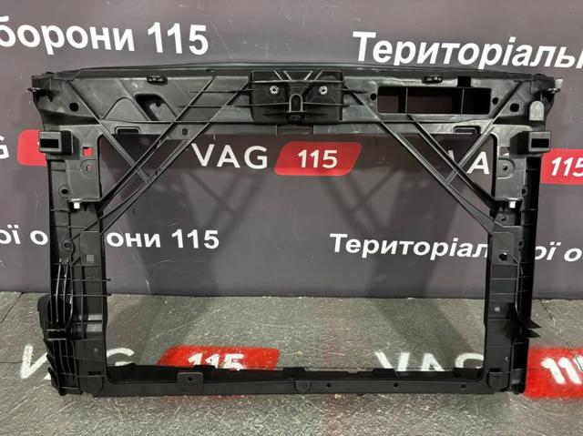 Рамка радиатора 67B204 Polcar