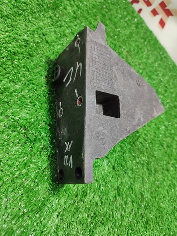 Кронштейн усилителя переднего бампера BMW 51117414353 цена, от 13.17 USD