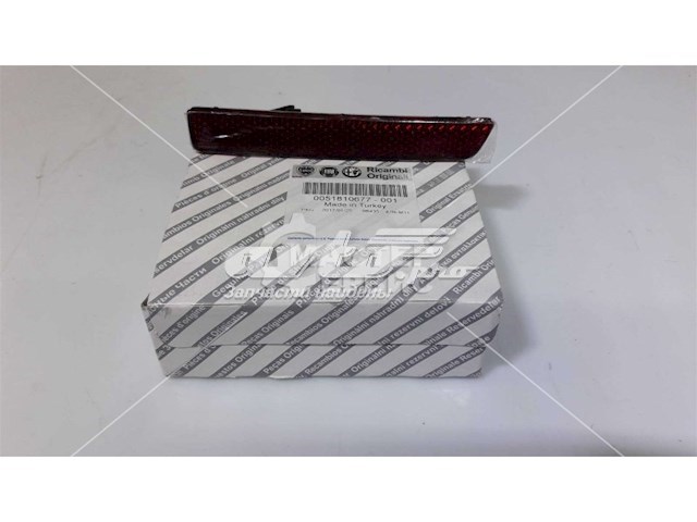 51810677 Fiat/Alfa/Lancia Правый катафот бампера
