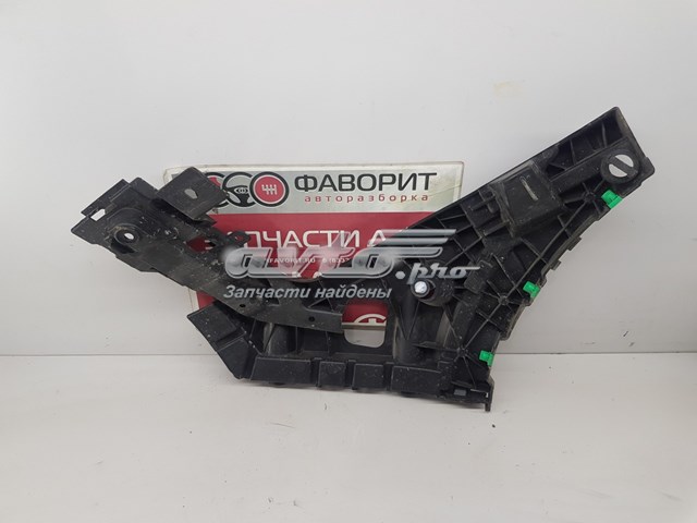 Левый кронштейн заднего бампера Volvo 32227485
