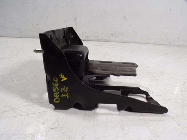 9810216980 Peugeot/Citroen Кронштейн подушки (опоры) двигателя левой