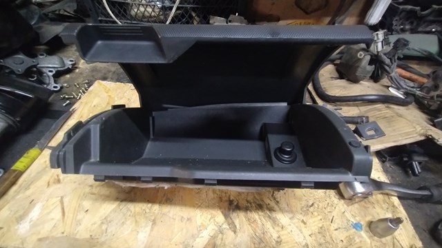  Nissan/Infiniti 68275EQ400 цена, от 12.02 USD