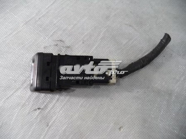 Кнопка аварійки 2529031U00 NISSAN