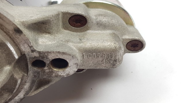  1005831 BMW