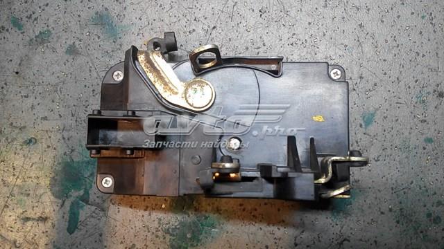 Compre Fecho da porta dianteira esquerda Peugeot 206 