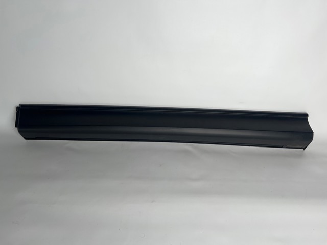 Молдинг двери передней левой Mazda KB7W51RB0B