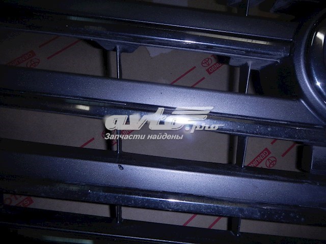 Решетка радиатора 5310160A40 Toyota