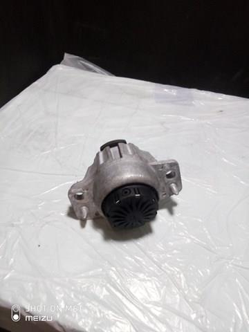 Кронштейн подушки (опоры) двигателя правой Land Rover JK836A002GB цена, от 100.28 USD