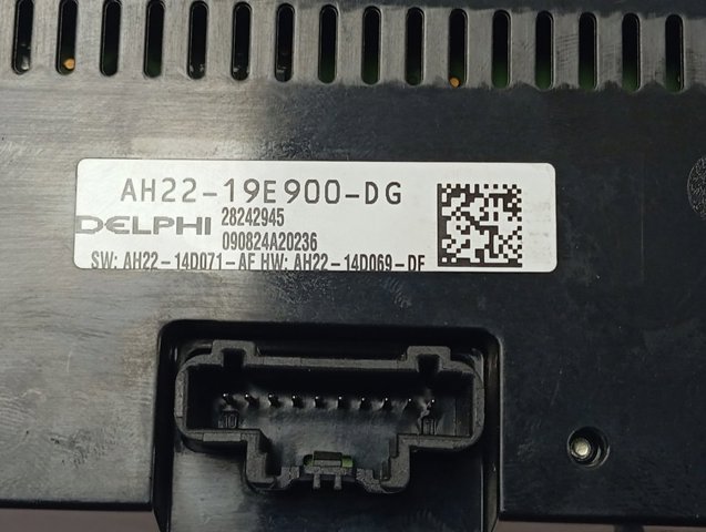 AH2219E900DG Land Rover 