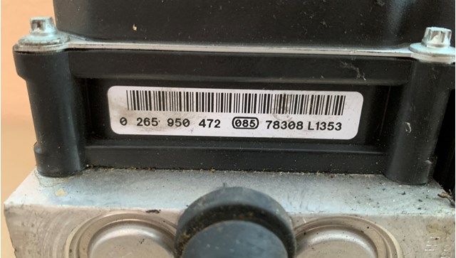 265950472 Land Rover 