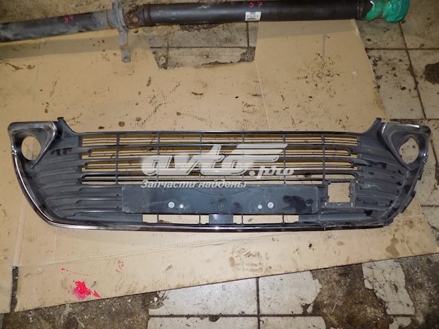 Купить 5310233040 Toyota Решетка радиатора