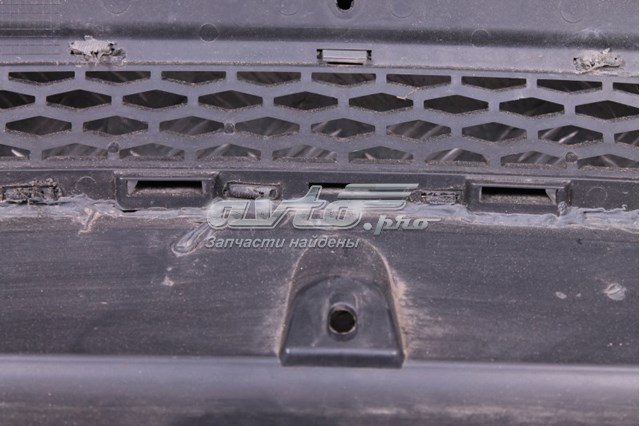 LR028262 Land Rover Бампер передний в сборе