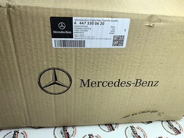 Цапфа передняя левая A4473300620 Mercedes