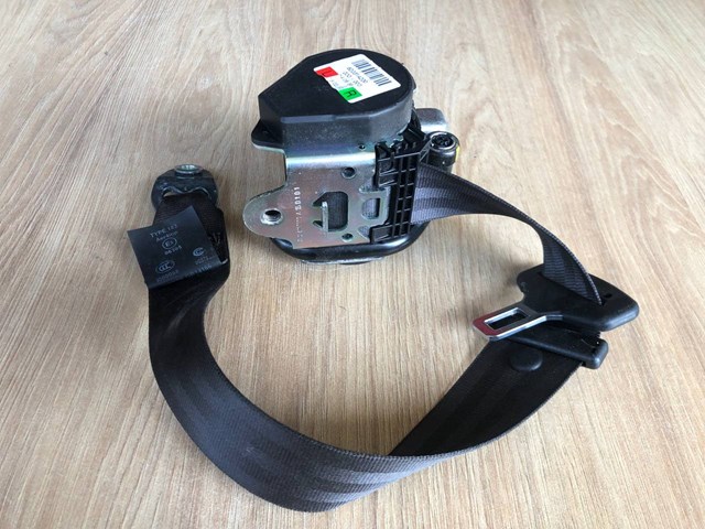 Ремень безопасности задний Land Rover LR052918