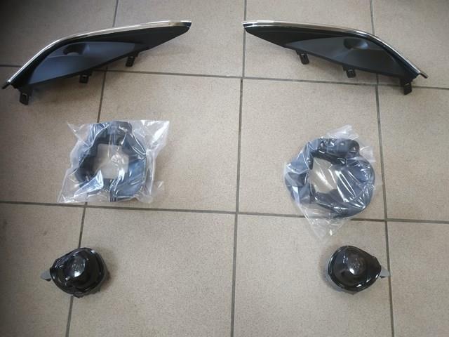 GHP951690A Mazda Противотуманная фара левая
