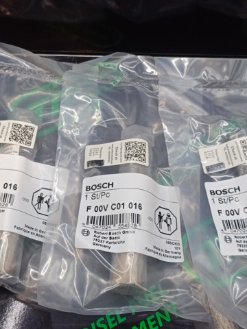 F00VC01016 Bosch мультипликатор форсунки