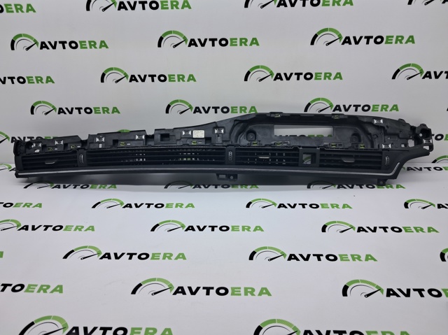 Решетка воздуховода на Audi A4 B9 8W2, 8WC