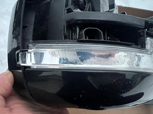  LR104701 Land Rover