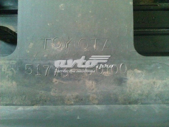 5177360100 Toyota накладка подножки