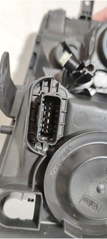 260608143R Renault (RVI) Фара