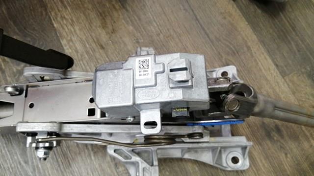  Land Rover LR040109