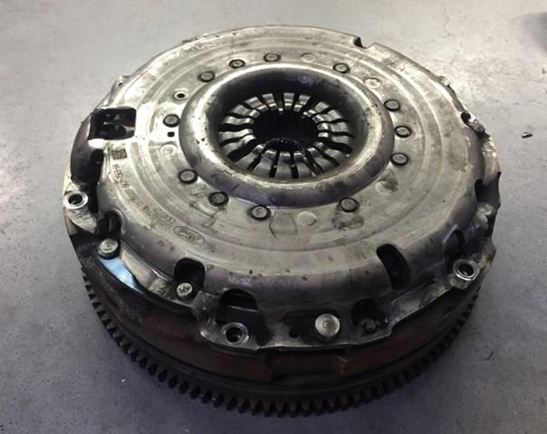 Маховик GK216477AA Ford
