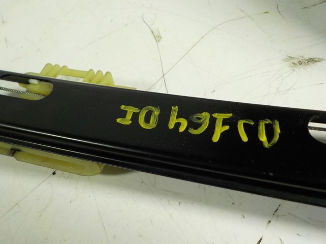 Mecanismo de acionamento de vidro da porta dianteira esquerda Seat Ibiza V KJ1, KJG