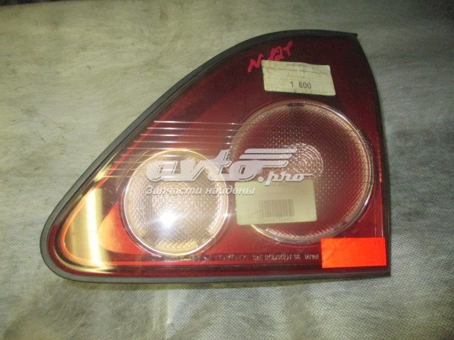 8158048030 Toyota lanterna traseira direita interna