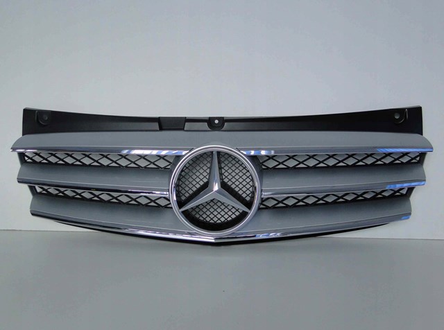 Решетка Mercedes A63988000839775