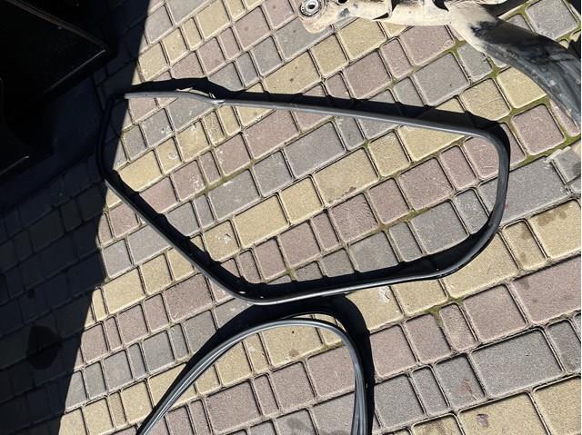 Junta de puerta delantera izquierda (en puerta) 6786230280 TOYOTA