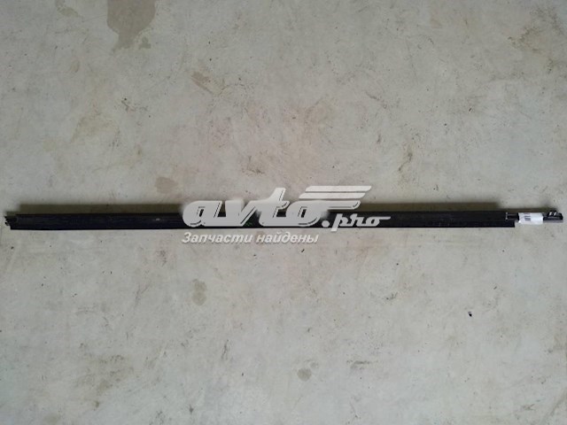 7571042040 TOYOTA Moldura Para Bajar El Vidrio De La Puerta Delantera Derecha 7571042040 TOYOTA