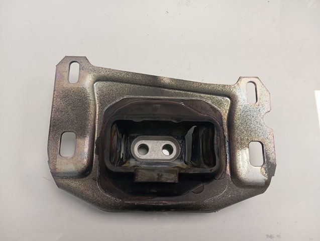 Подушка (опора) двигателя левая верхняя Peugeot/Citroen 9813699680 цена, от 63.37 USD