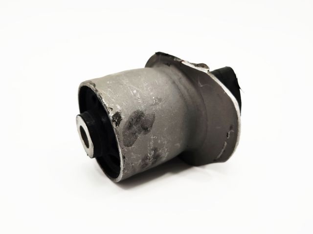 Сайлентблок задней балки 101400167551 Geely
