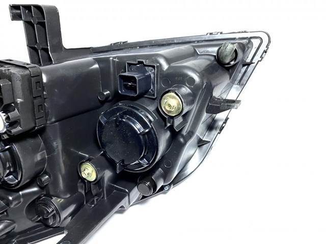 Фара правая Geely 1017009815