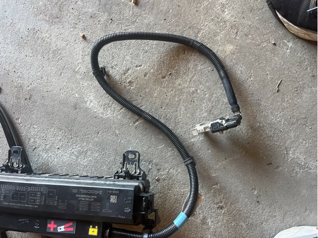  Tesla 103227400P цена, от 12.67 USD