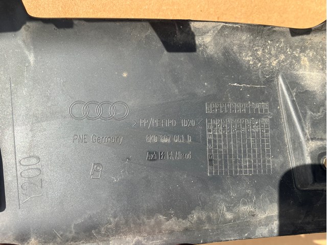 Бампер на авто VAG 8K0807061DGRU цена, от 206.22 USD