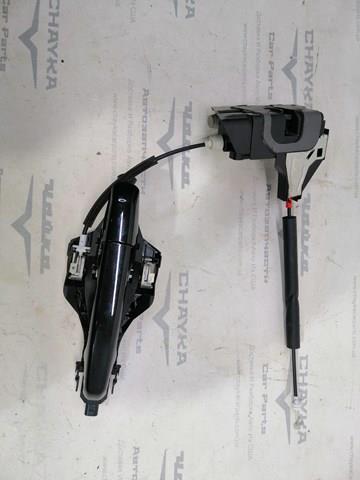 Замок передней правой двери LR070437 Land Rover