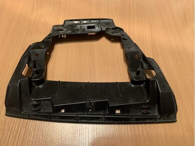 TK6250321 Mazda Правое крепление заднего бампера