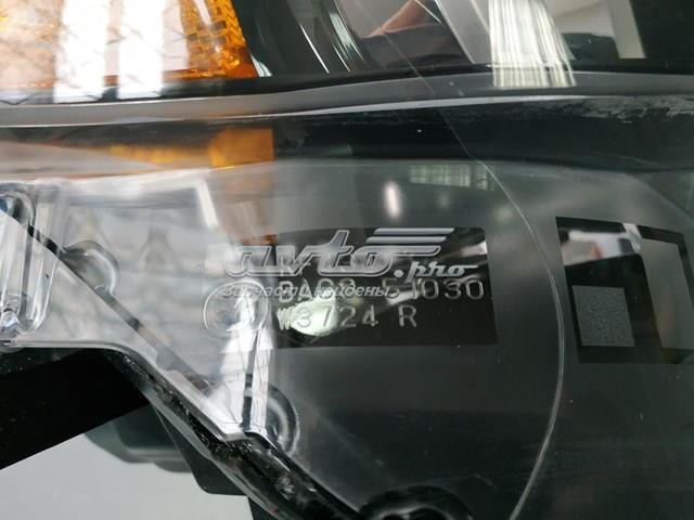 Правая фара BACS51030 Mazda