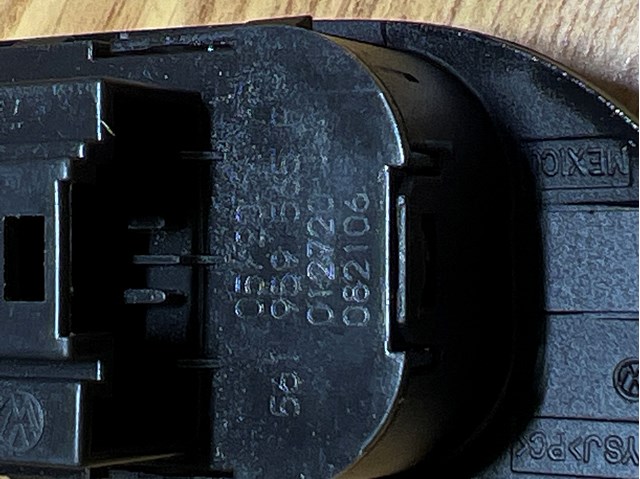 Купить 561959565F VAG Регулятор зеркал