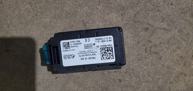 103460100C Tesla 