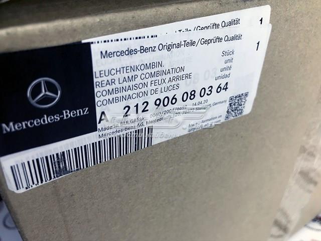 A212906080364 Mercedes фонарь задний правый внешний
