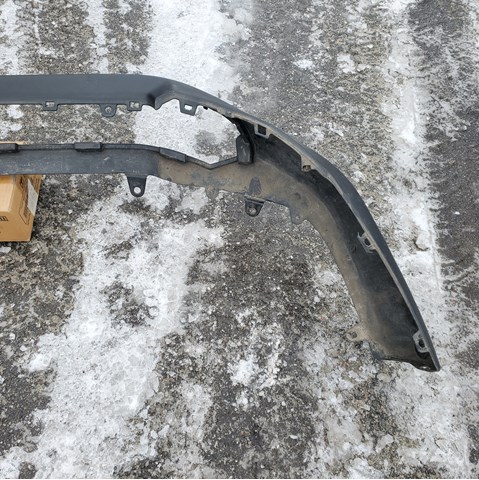 Накладка на передний бампер Polcar OE5241142908