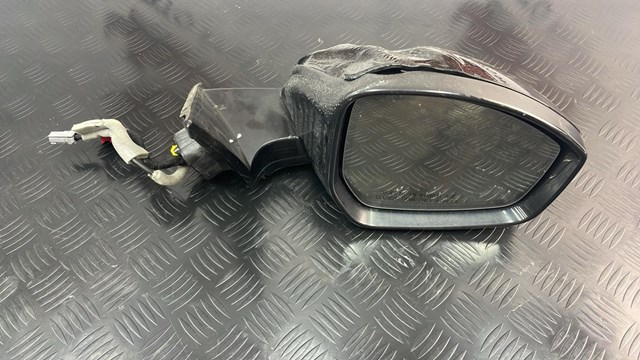  Land Rover LR093148 цена, от 669.08 USD
