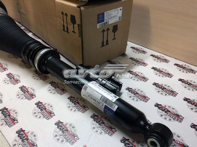 A222320731380 Mercedes Амортизатор задней подвески, левый