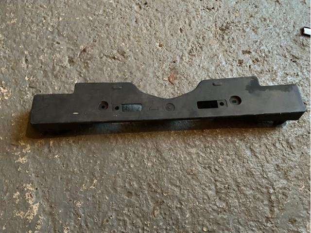 5211460140 Toyota Крепление переднего номера автомобиля