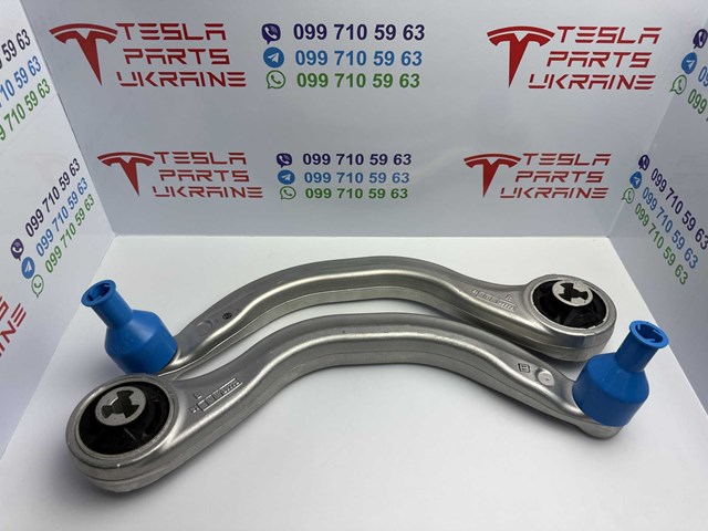  128835999B Tesla Motors